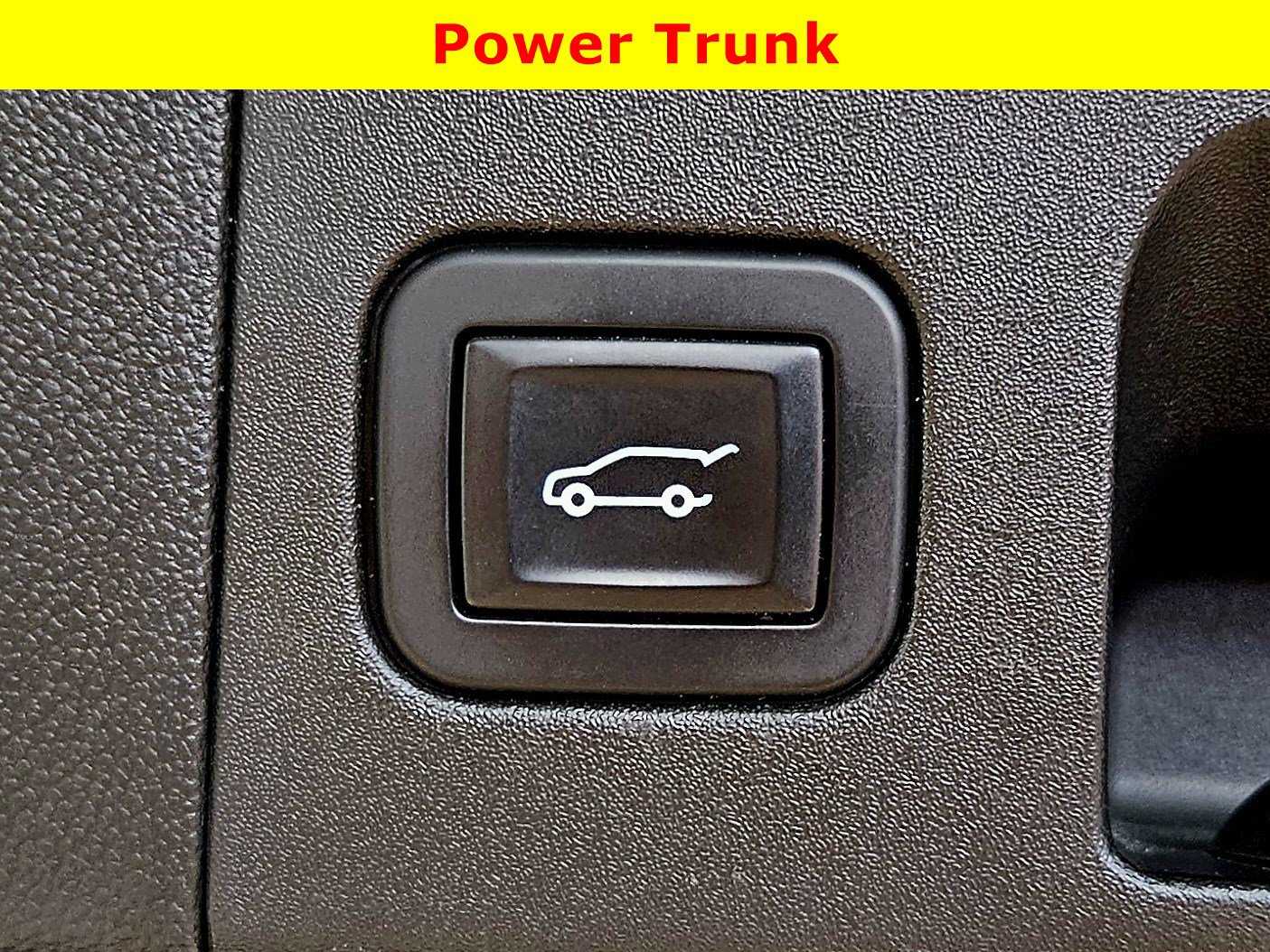 Used 2019 Cadillac XT5 Premium Luxury w/ Advanced Security Package image 30