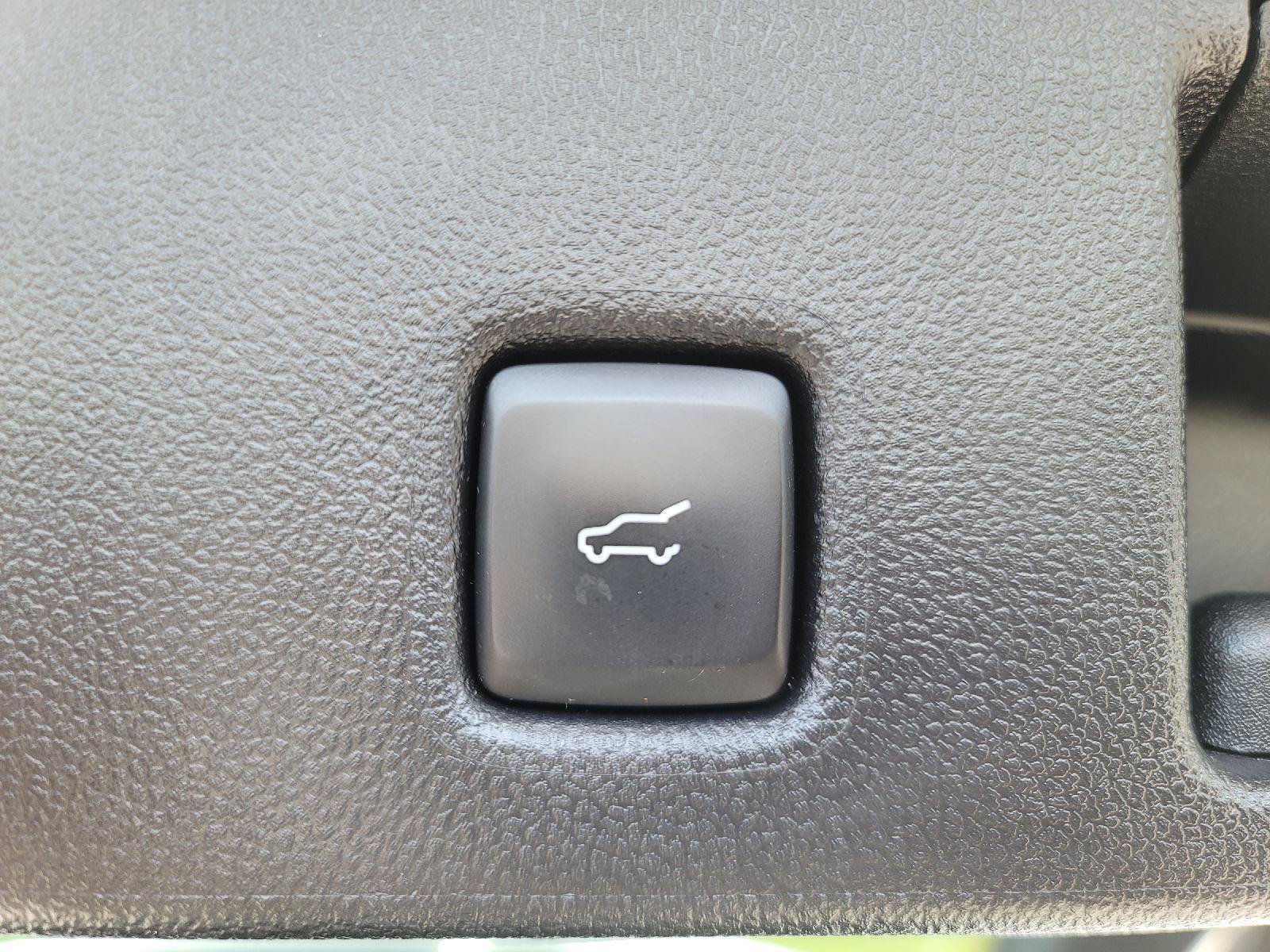 Used 2024 Ford Escape Platinum AWD/4WD image 9