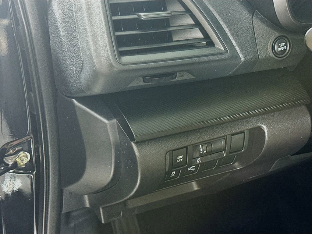 Used 2018 Subaru Impreza 2.0i Premium image 7