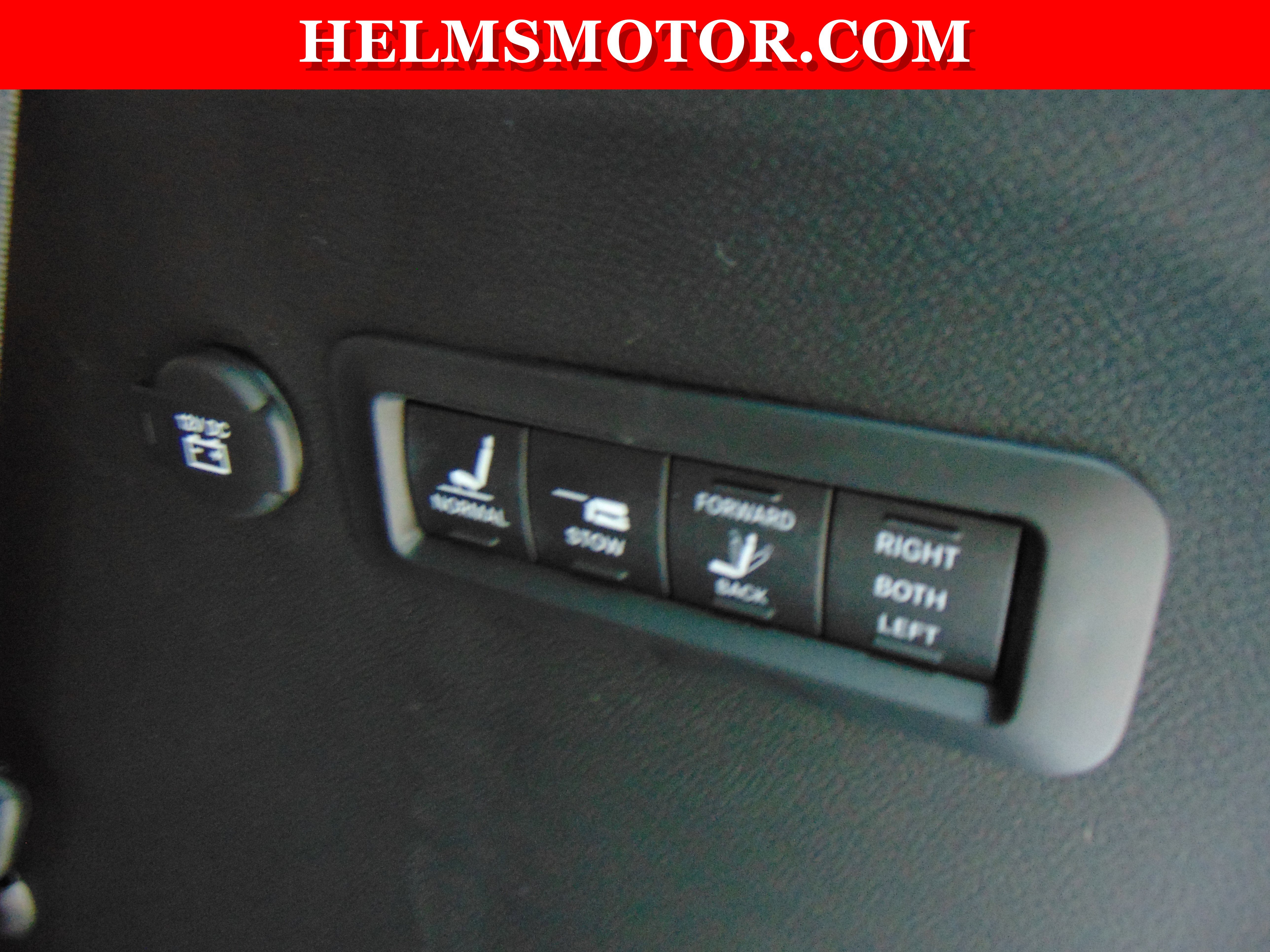 New 2026 Chrysler Pacifica Pinnacle image 46