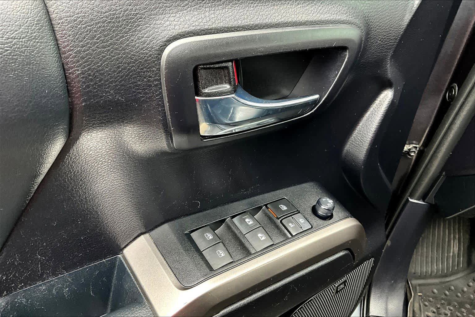 Certified 2021 Toyota Tacoma Limited w/ Nightshade Package image 32