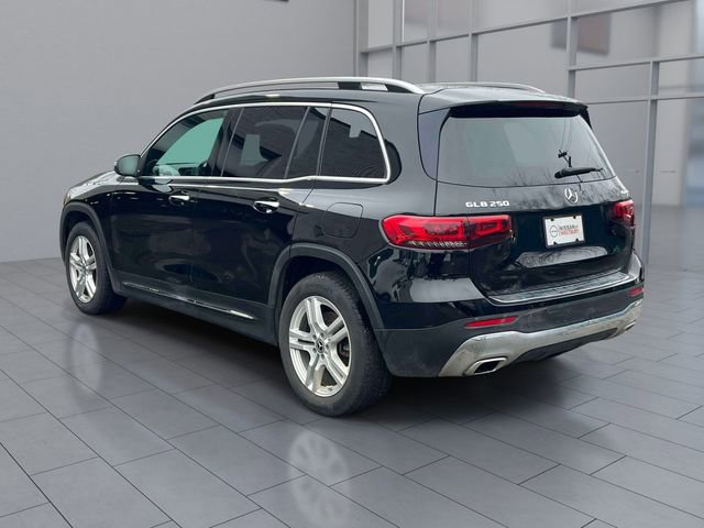 Used 2021 Mercedes-Benz GLB 250 4MATIC image 8