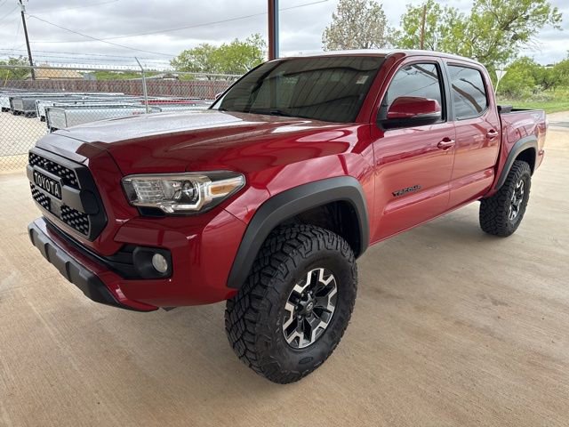 Used 2020 Toyota Tacoma TRD Off-Road w/ Technology Package image 3