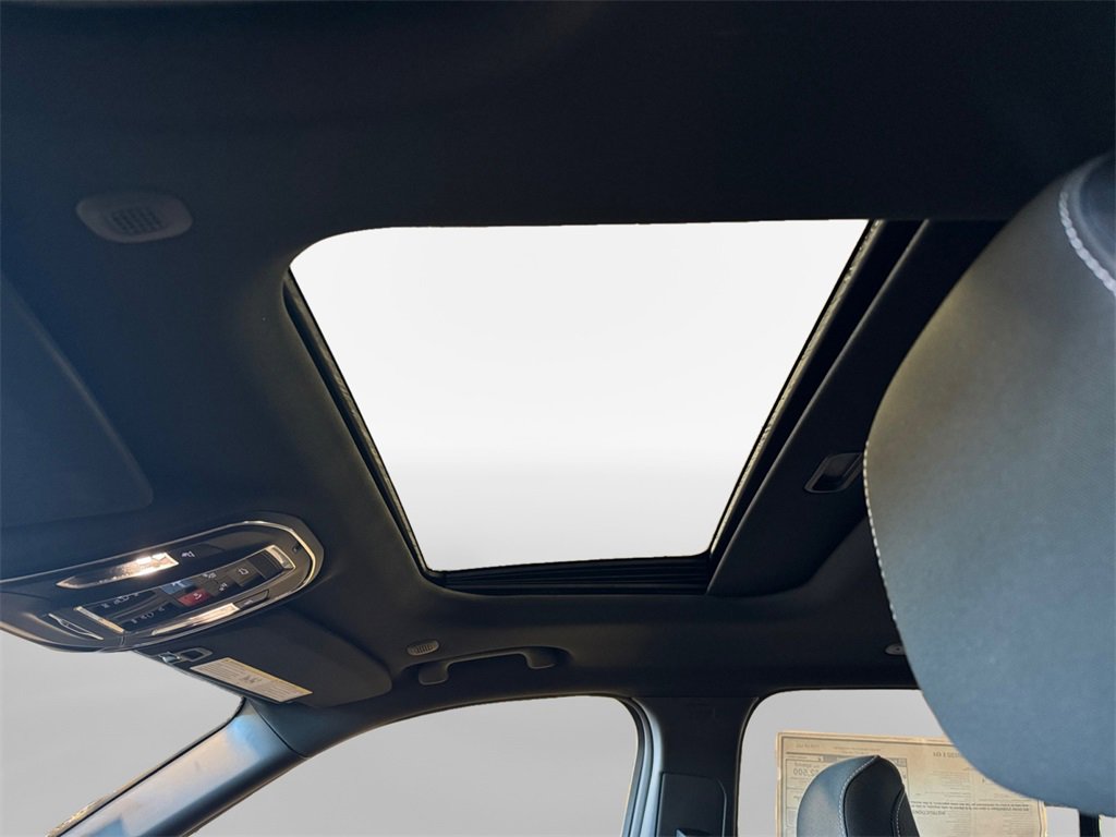 New 2025 Jeep Grand Cherokee Laredo X w/ Luxury Tech Group I image 23