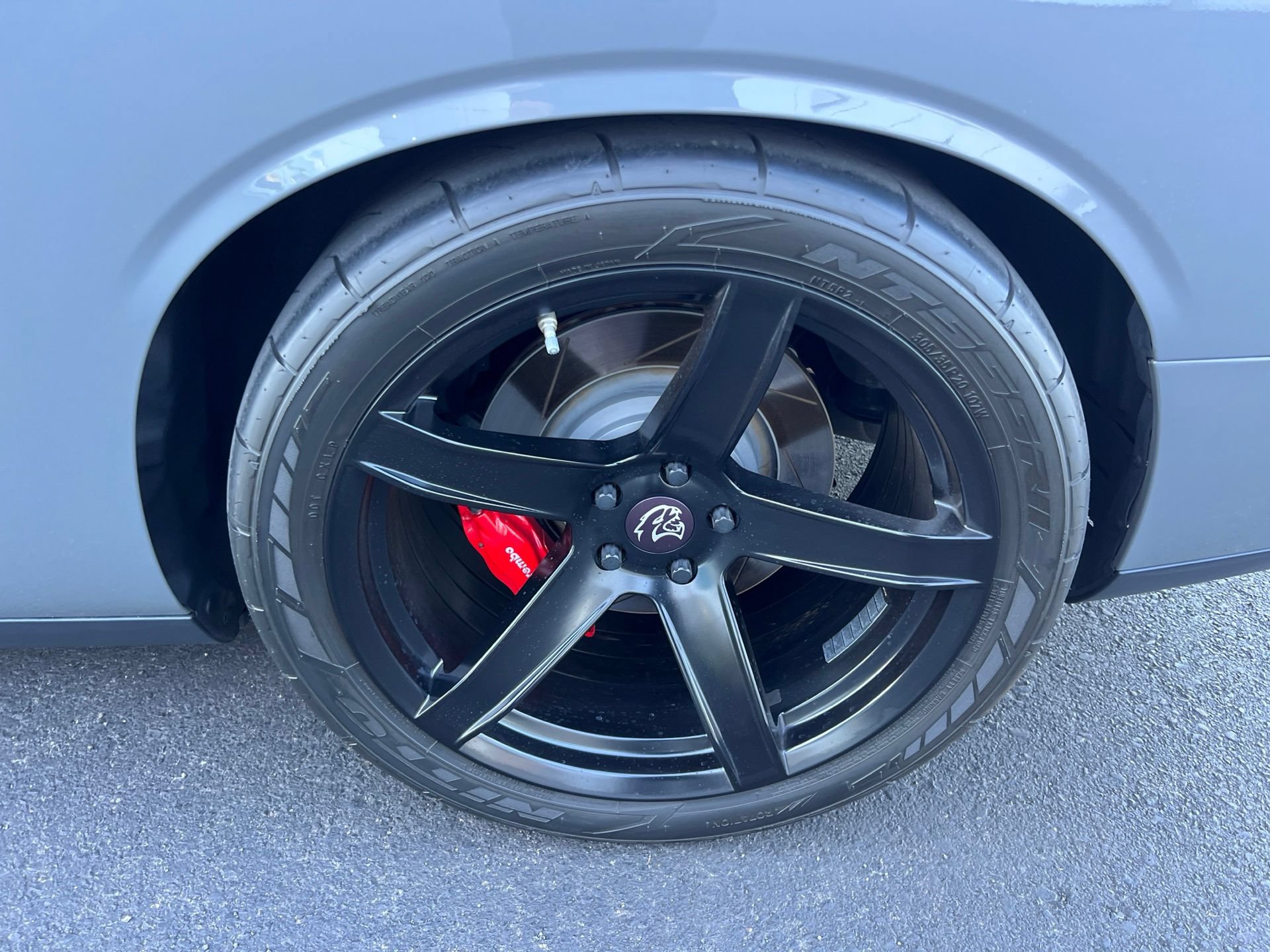 Used 2017 Dodge Challenger SRT Hellcat RWD image 11