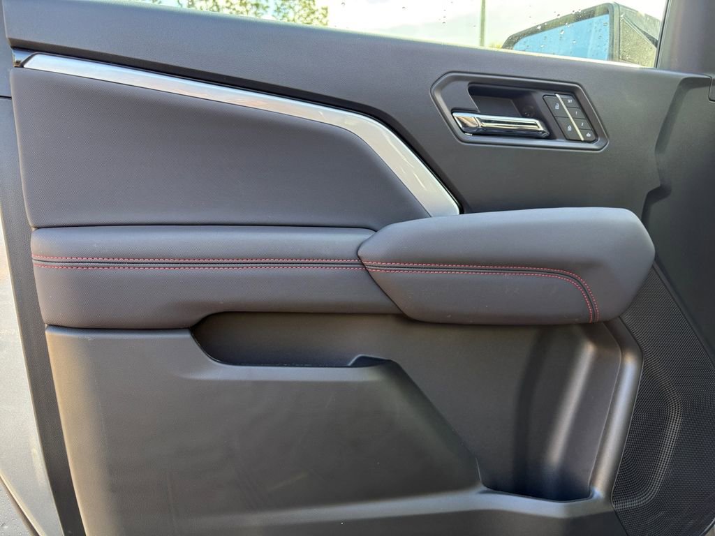 New 2025 Chevrolet Colorado Z71 w/ Z71 Convenience Package 2 image 13
