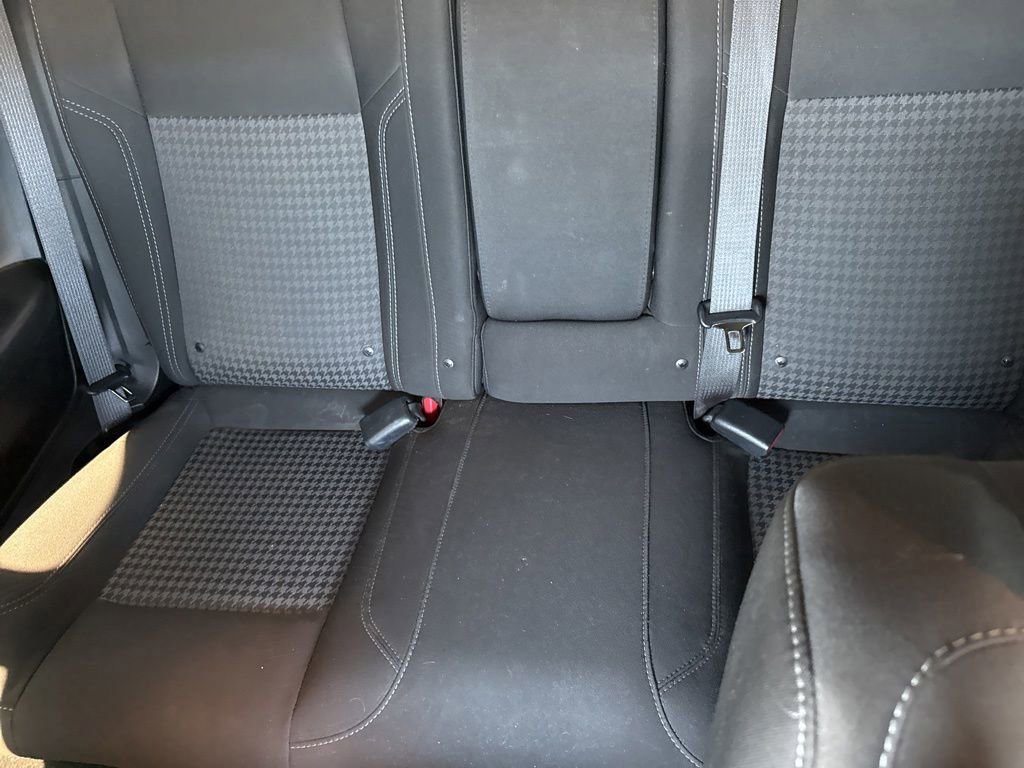 Used 2019 Dodge Challenger SXT RWD image 13