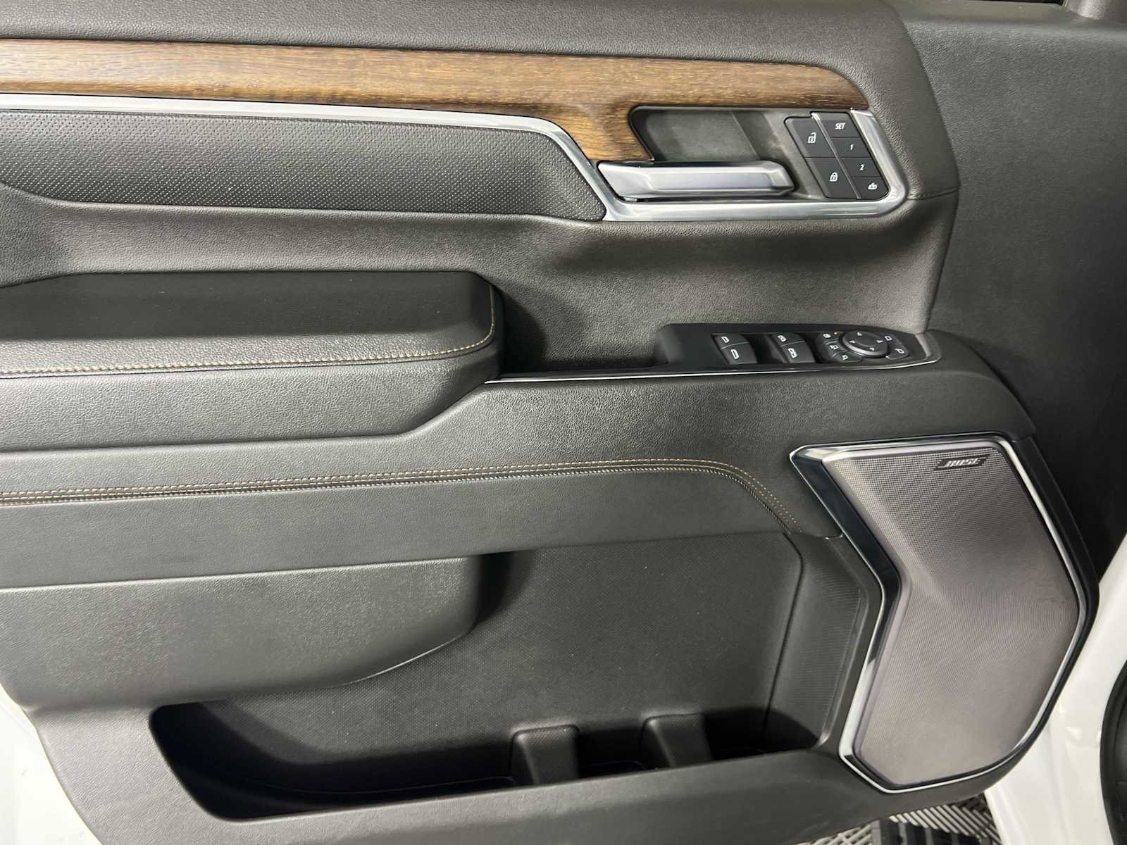 Used 2024 Chevrolet Silverado 2500 High Country w/ LPO, Dark Essentials Package AWD/4WD image 10