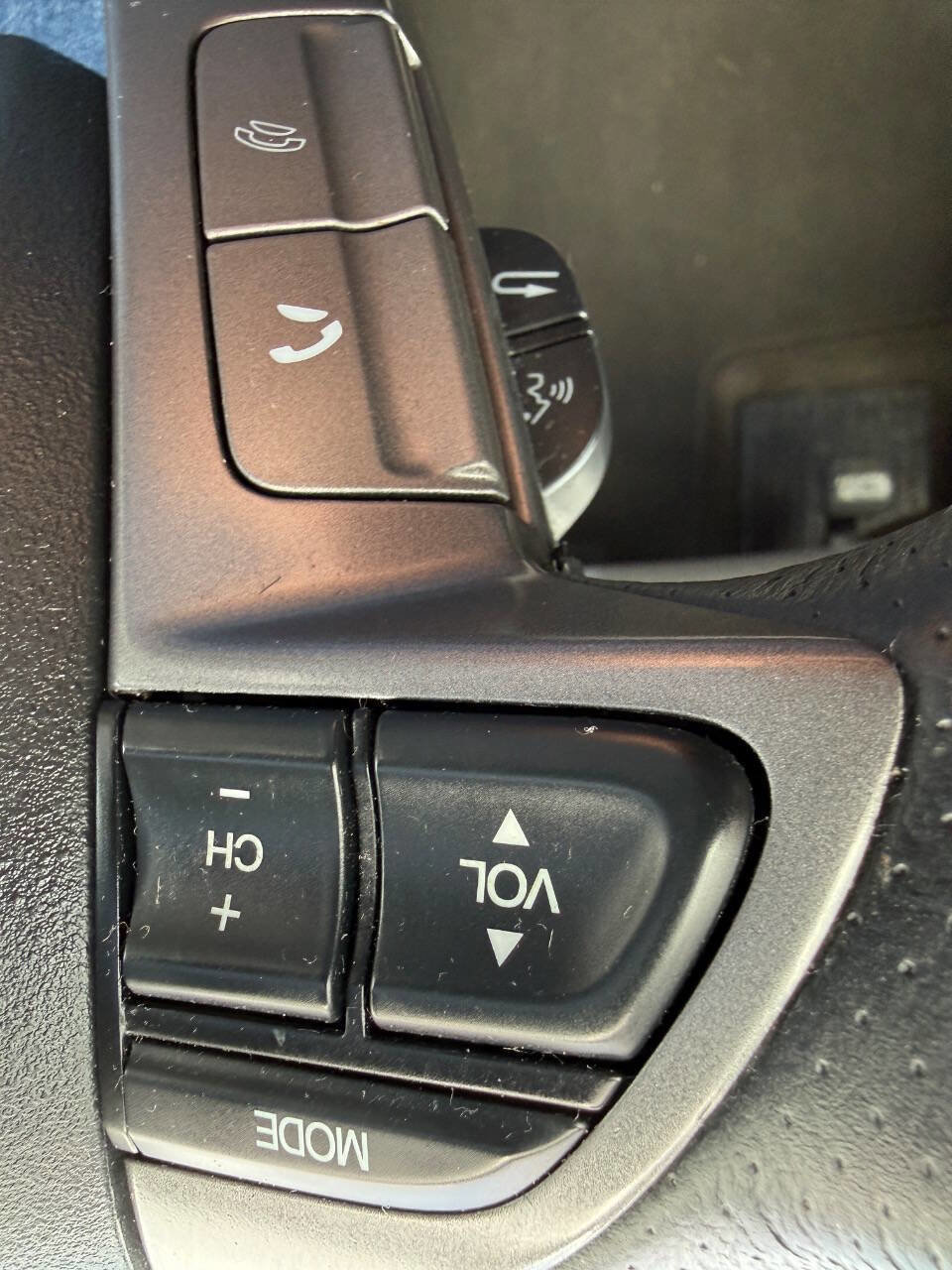 Used 2013 Honda Odyssey Touring Elite image 27