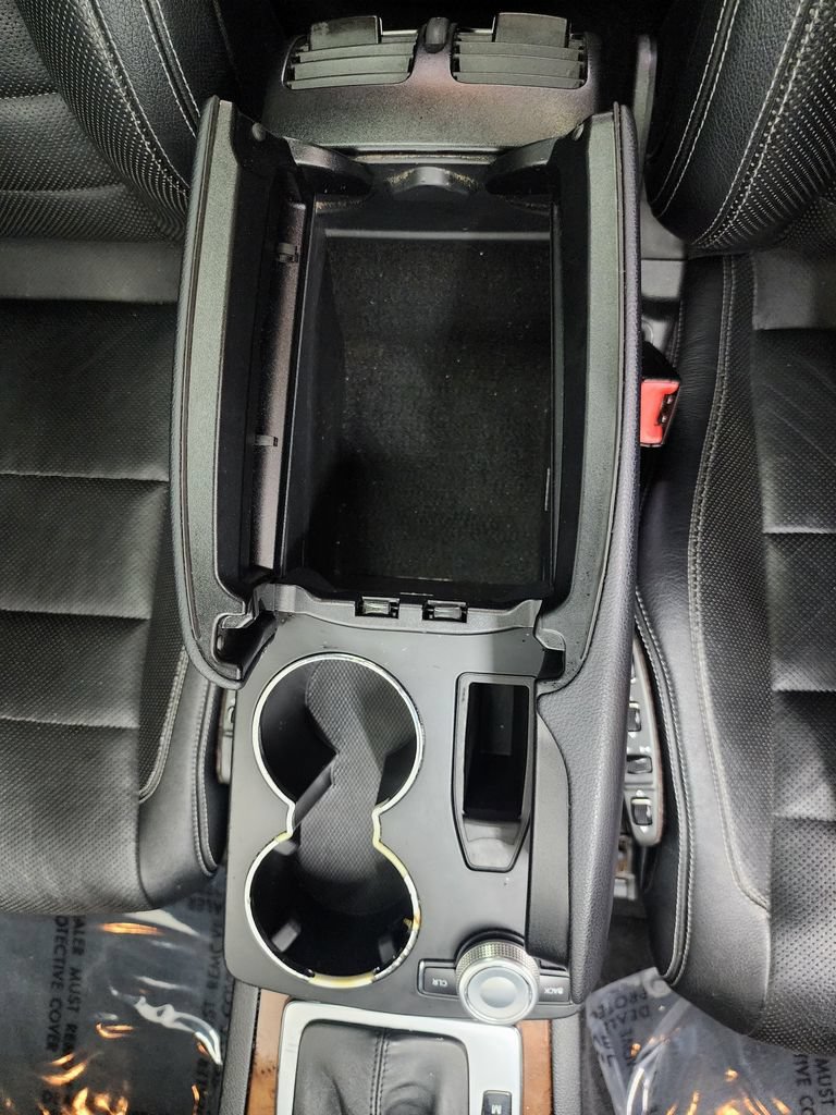Used 2010 Mercedes-Benz E 550 Coupe image 22