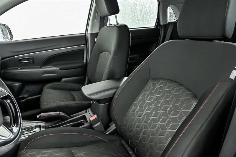 Used 2024 Mitsubishi Outlander Sport AWD image 16