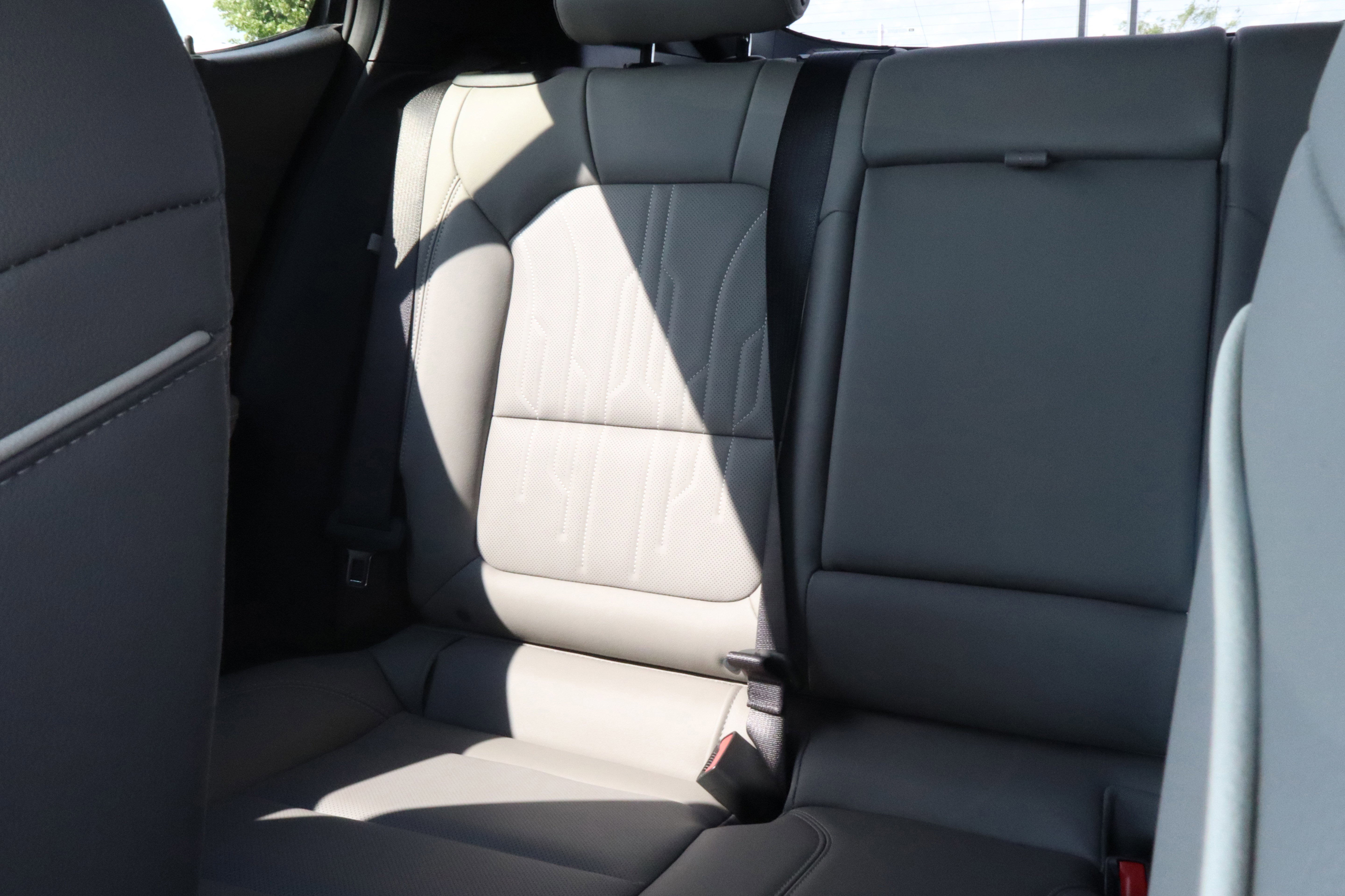 New 2025 Buick Envista Avenir image 13