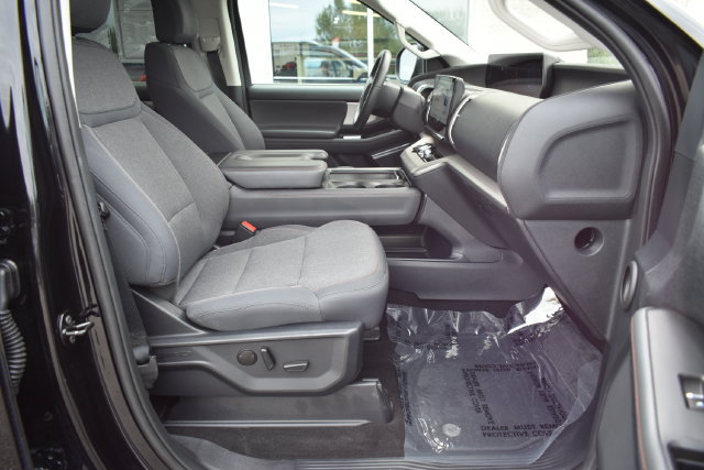 Used 2025 Ford Expedition Max Active AWD/4WD image 53