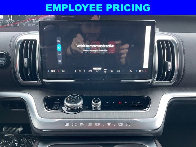 New 2025 Ford Expedition Platinum w/ Platinum Ultimate Package AWD/4WD image 11