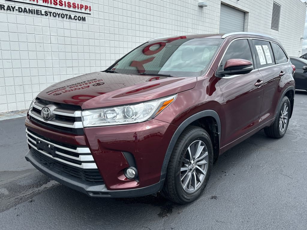 Used 2017 Toyota Highlander XLE