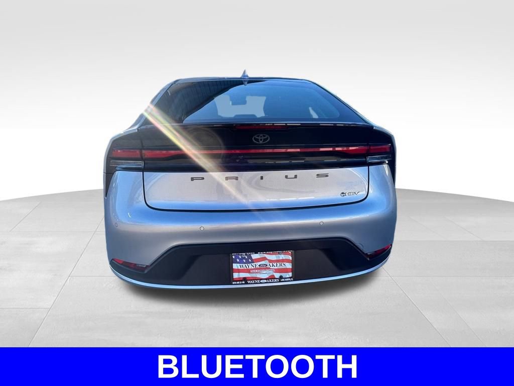 Used 2024 Toyota Prius LE image 5