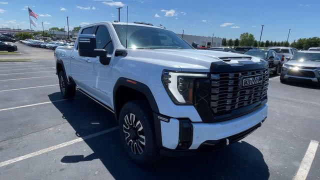 New 2026 GMC Sierra 2500 Denali Ultimate AWD/4WD image 4