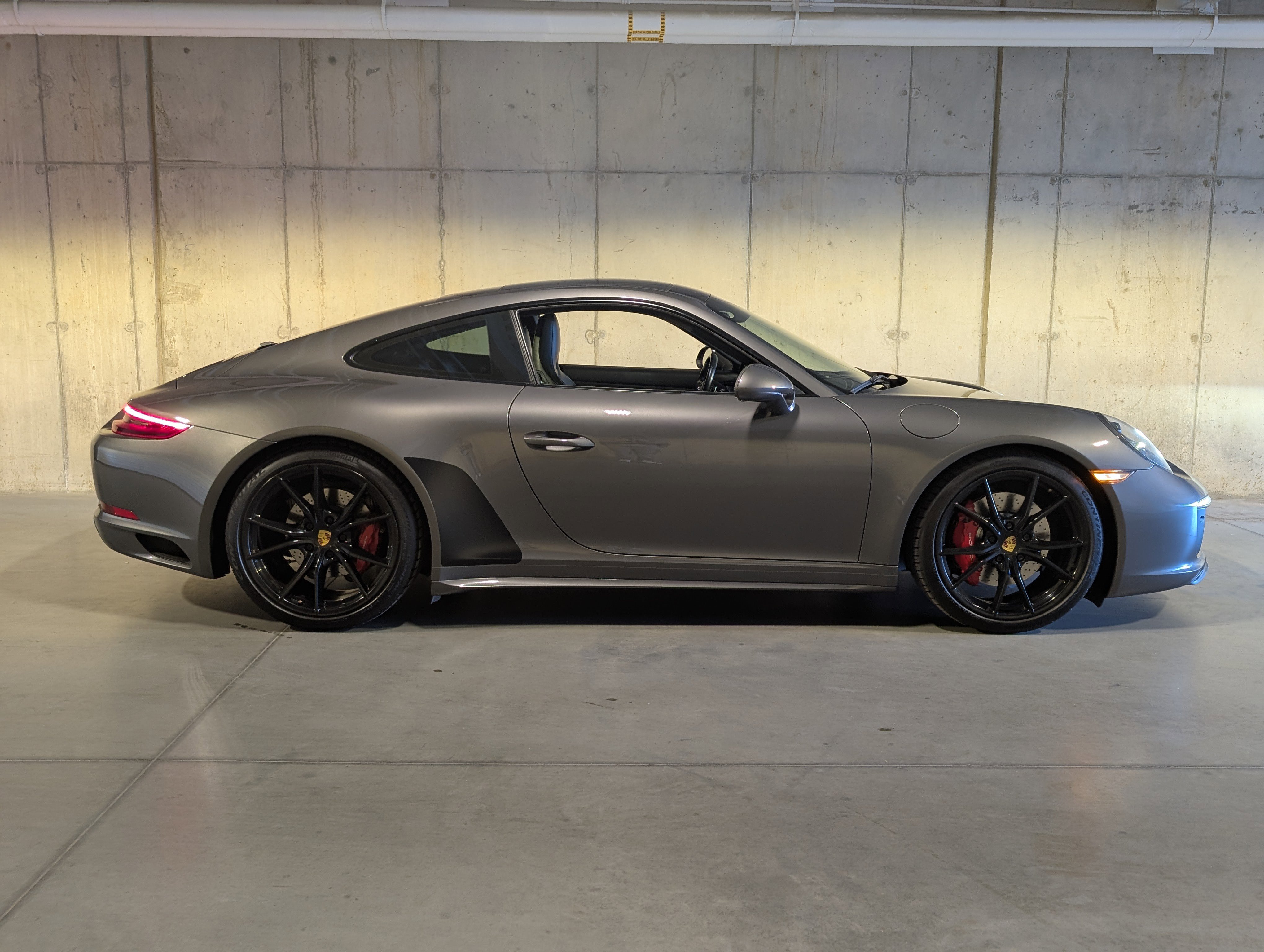 Certified 2019 Porsche 911 Carrera 4S image 8