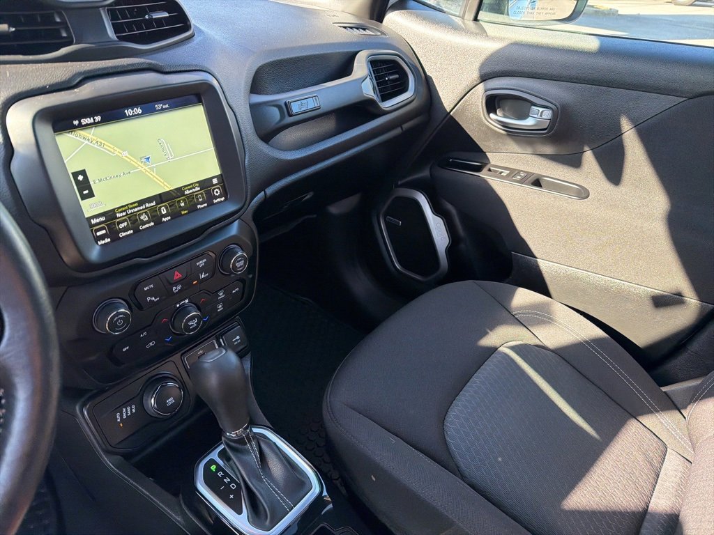 Used 2021 Jeep Renegade Latitude w/ Sun & Sound Group image 32