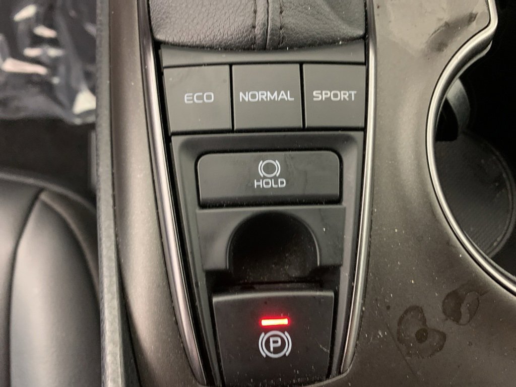 Used 2024 Toyota Camry SE w/ Convenience Package image 26