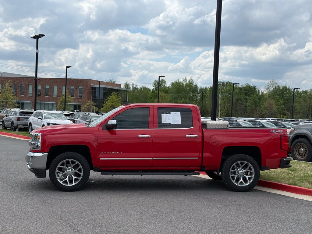 Used 2018 Chevrolet Silverado 1500 LTZ AWD/4WD image 4