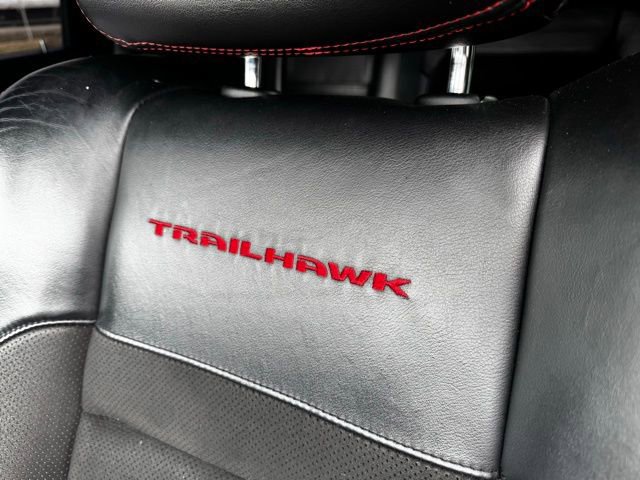 Used 2019 Jeep Grand Cherokee Trailhawk image 14
