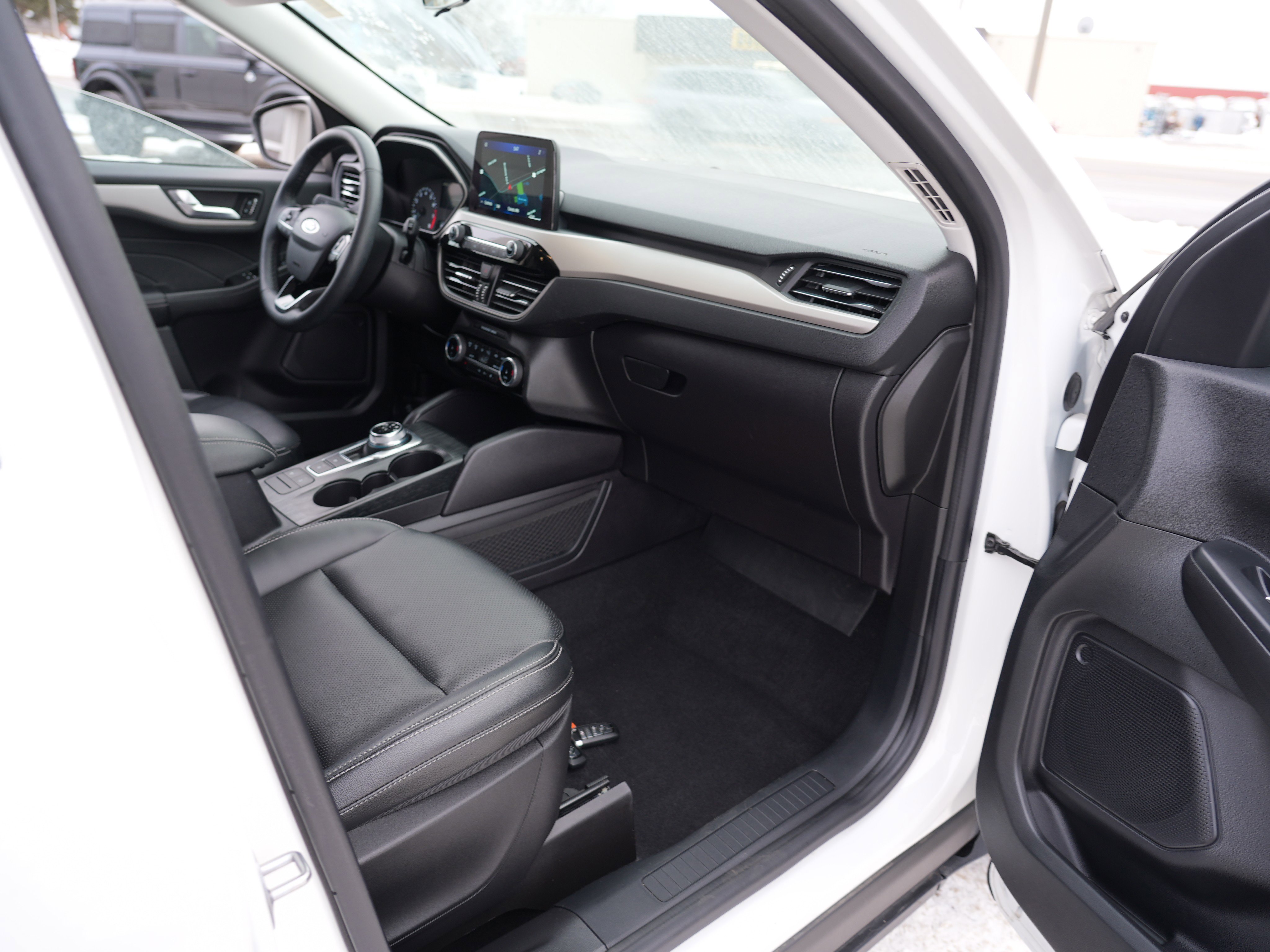 Used 2022 Ford Escape SEL image 28