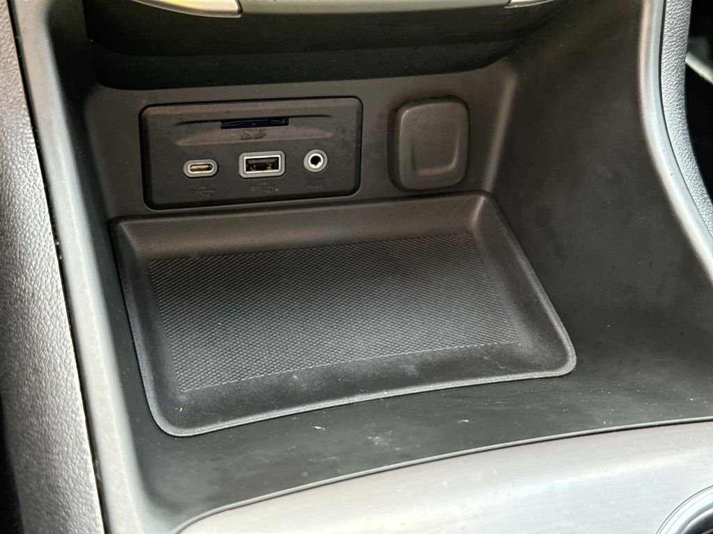 Used 2022 GMC Terrain AT4 w/ Tech Package image 34