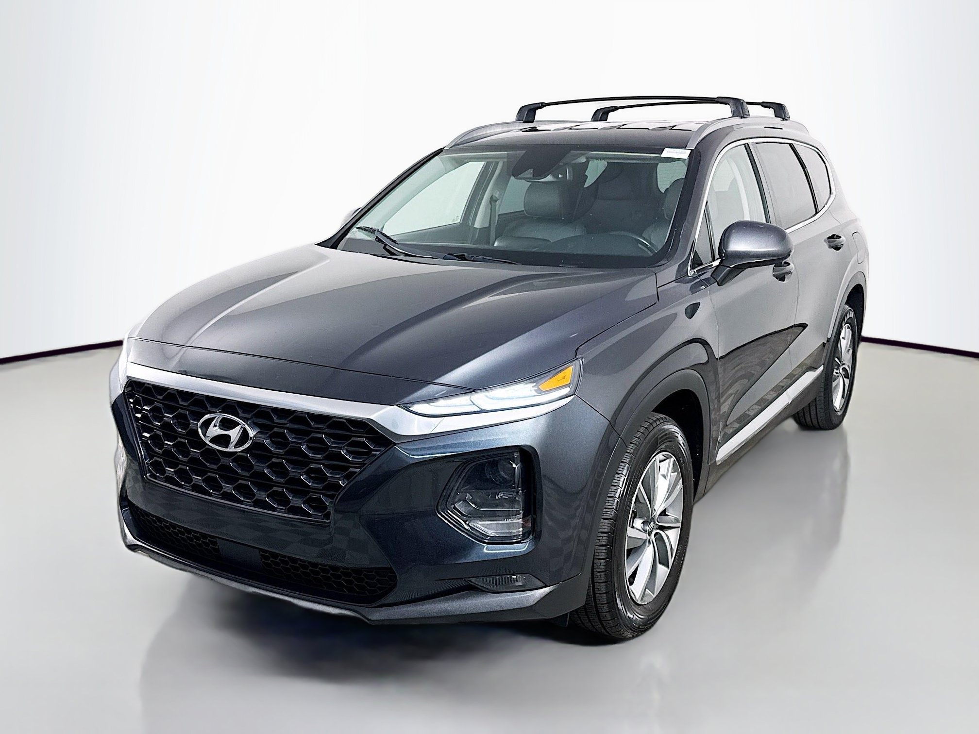 Used 2020 Hyundai Santa Fe SEL w/ Convenience Package FWD image 4