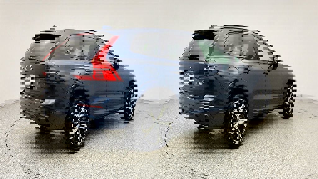 Used 2025 Volvo XC60 B5 Ultra w/ Protection Package Premier AWD/4WD image 5