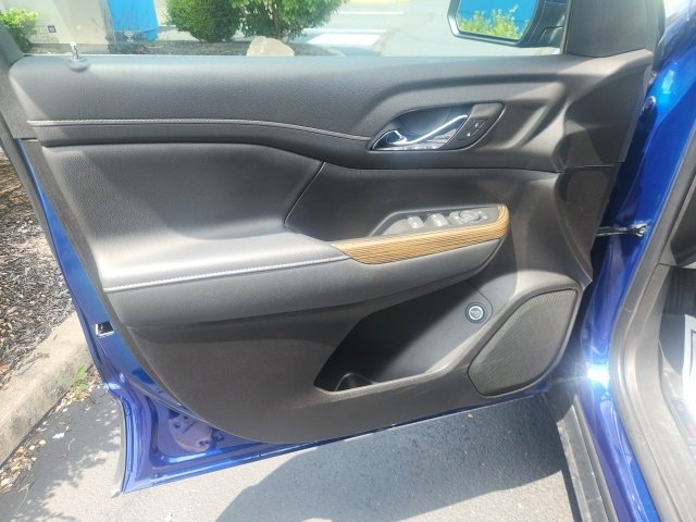 Used 2023 GMC Acadia SLE w/ Driver Convenience Package image 18