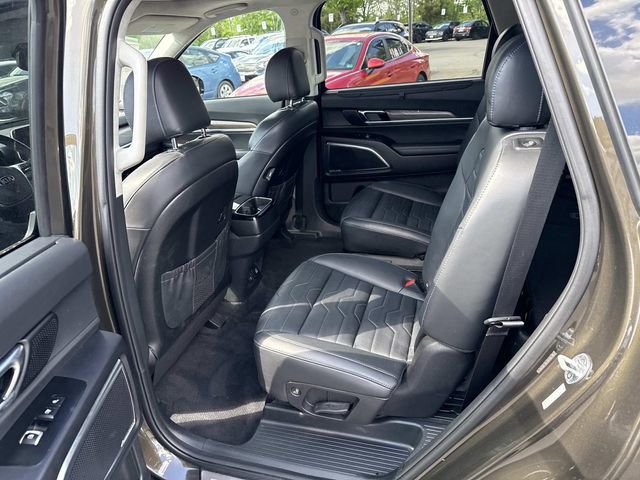 Used 2020 Kia Telluride SX w/ SX Prestige Package image 17