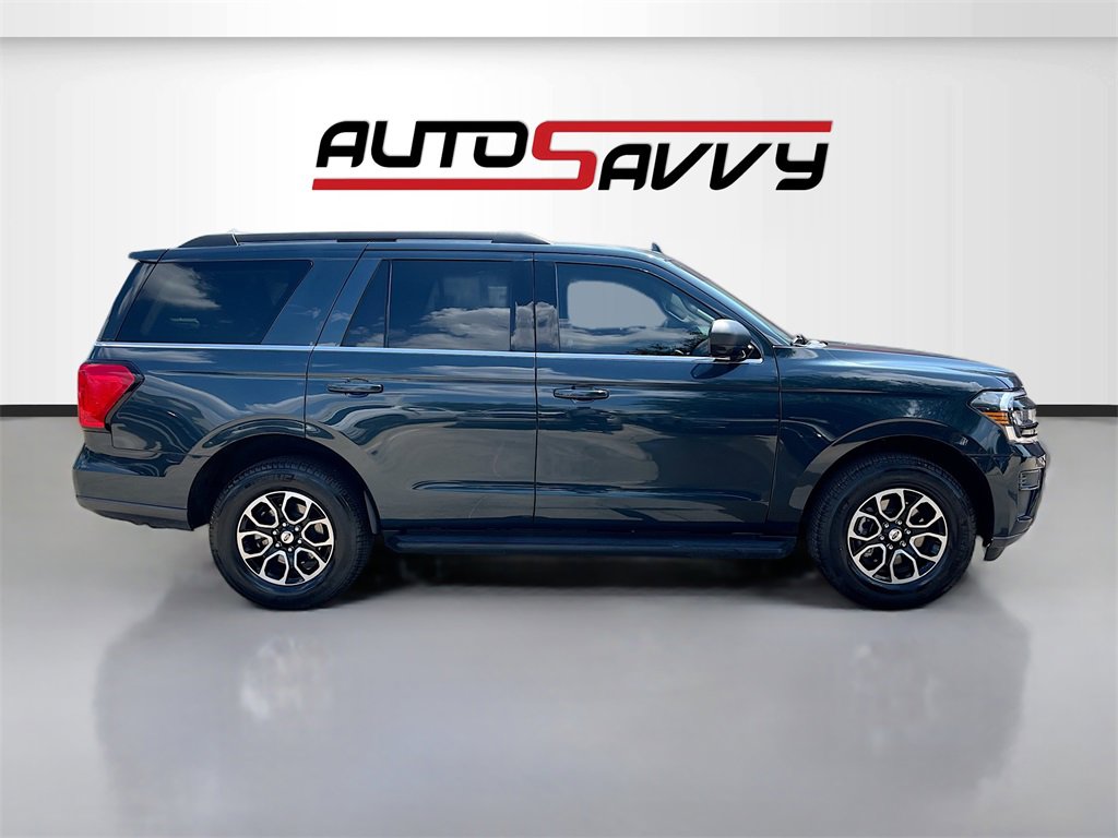 Used 2024 Ford Expedition XLT image 8