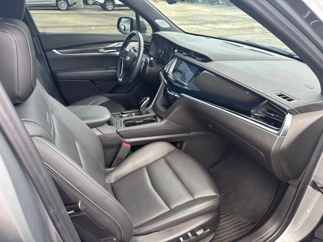 Used 2024 Cadillac XT6 Sport w/ LPO, Onyx Lite Package AWD/4WD image 29