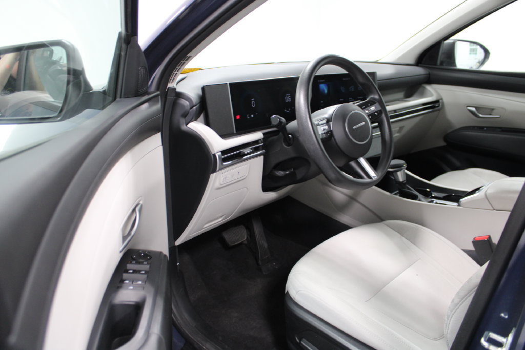 Used 2025 Hyundai Tucson SEL FWD image 14