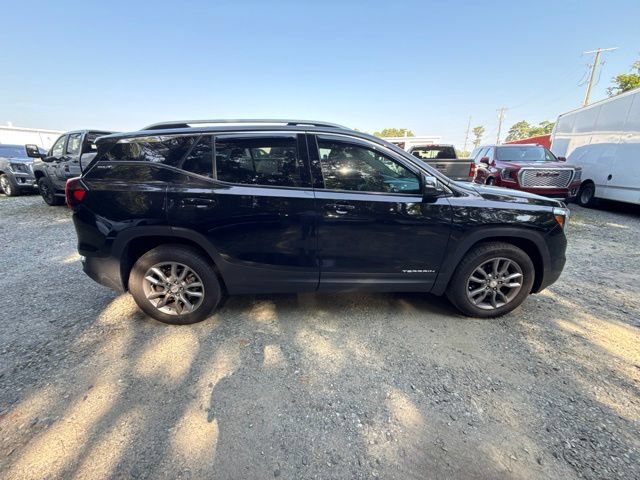 Used 2024 GMC Terrain SLT AWD/4WD image 7