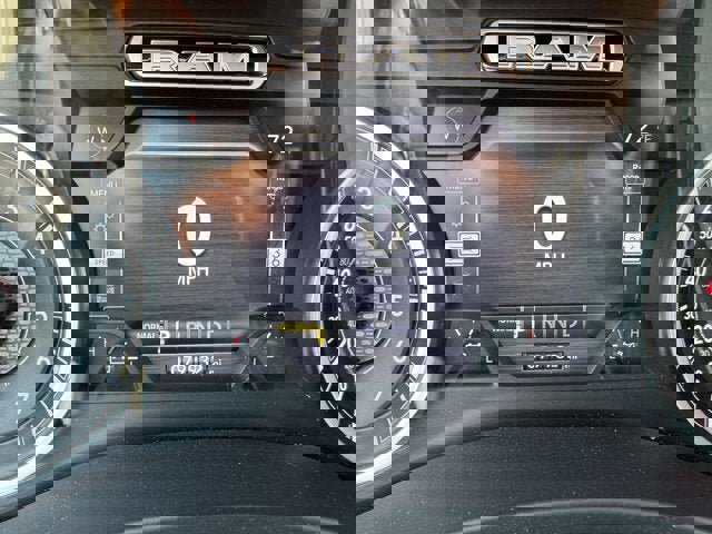 Used 2019 RAM 1500 Laramie image 17