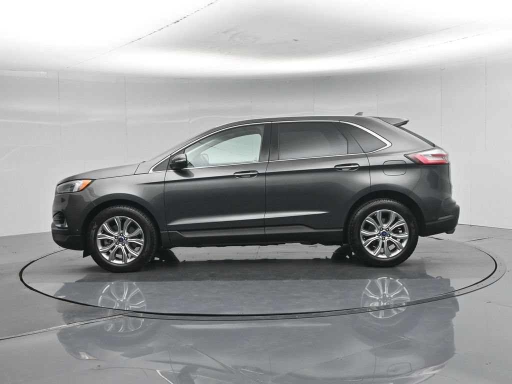 Used 2020 Ford Edge Titanium w/ Equipment Group 301A AWD/4WD image 32