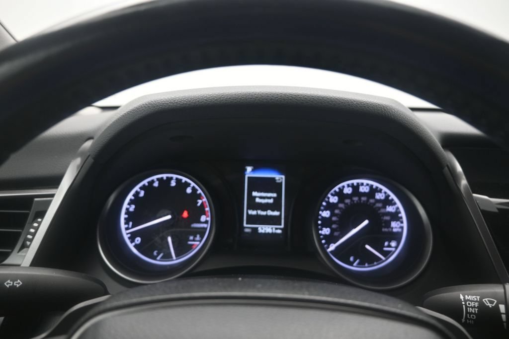 Used 2022 Toyota Camry SE FWD image 24