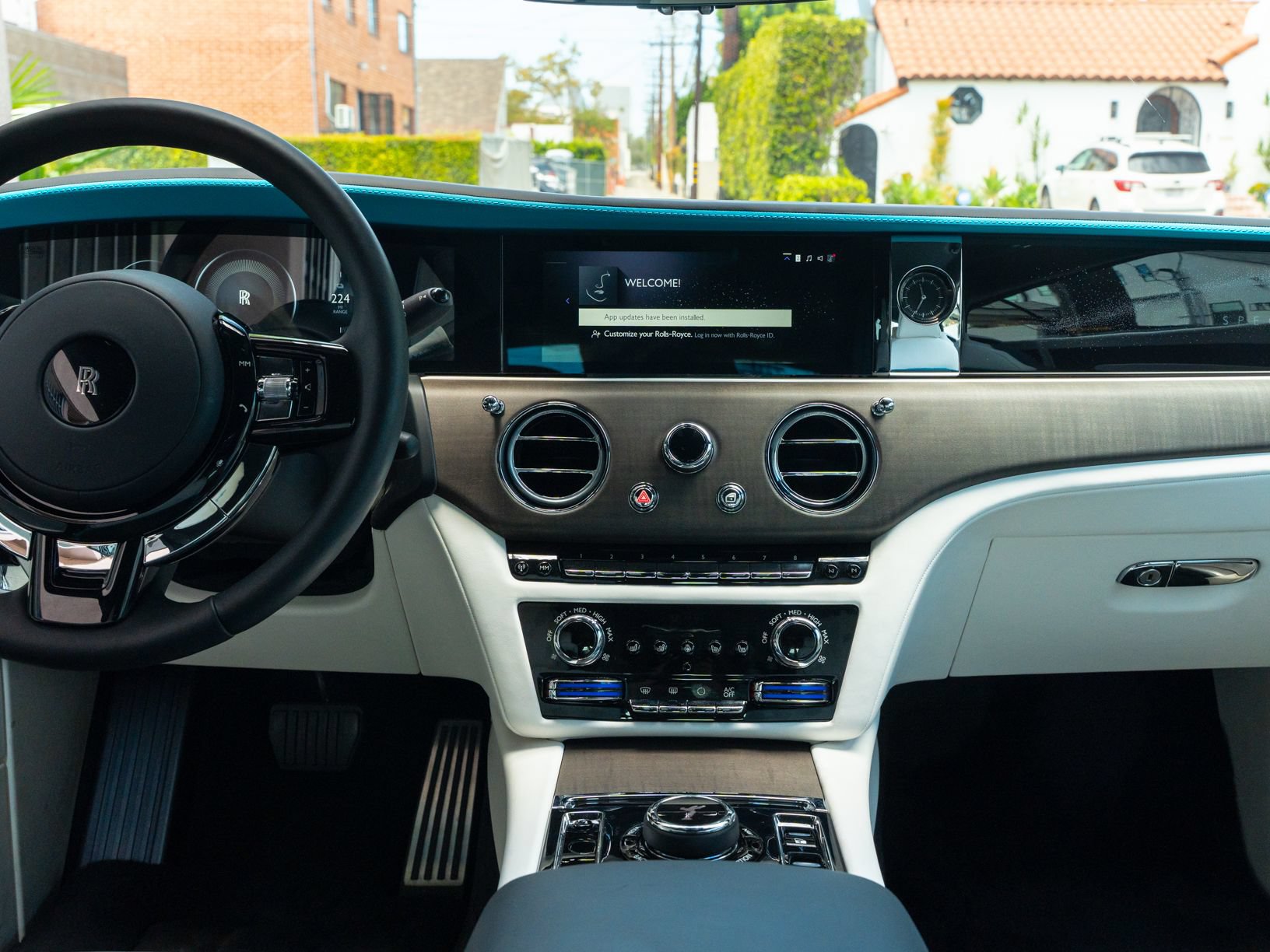 Used 2024 Rolls-Royce Spectre w/ Spectre Launch Package AWD/4WD image 4