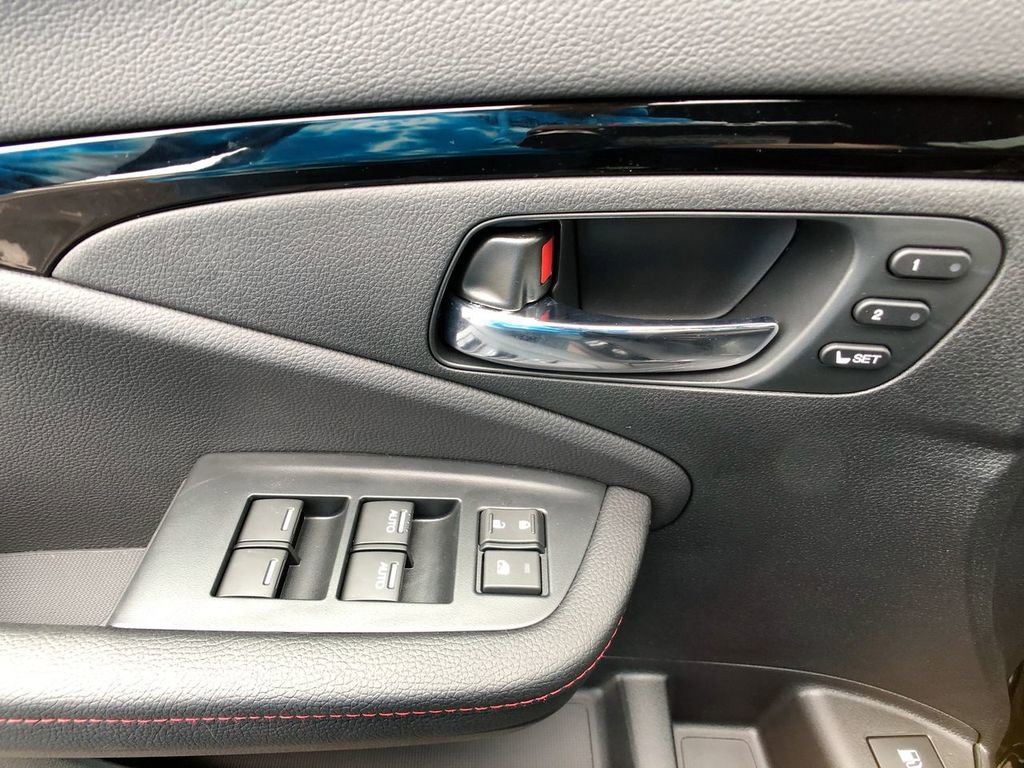 New 2026 Honda Ridgeline Black Edition image 17