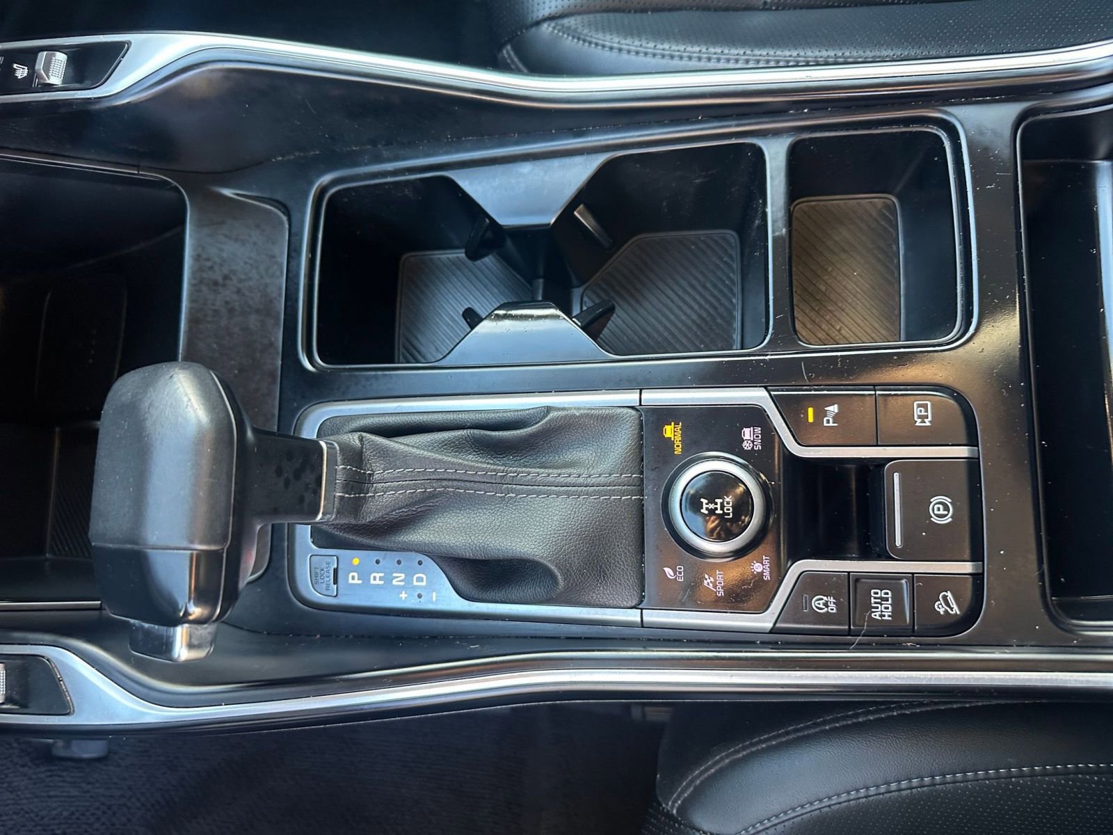 Used 2024 Kia Sorento S image 42