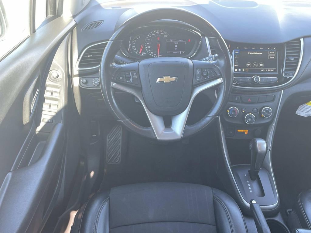 Used 2019 Chevrolet Trax LT w/ LT Convenience Package image 13