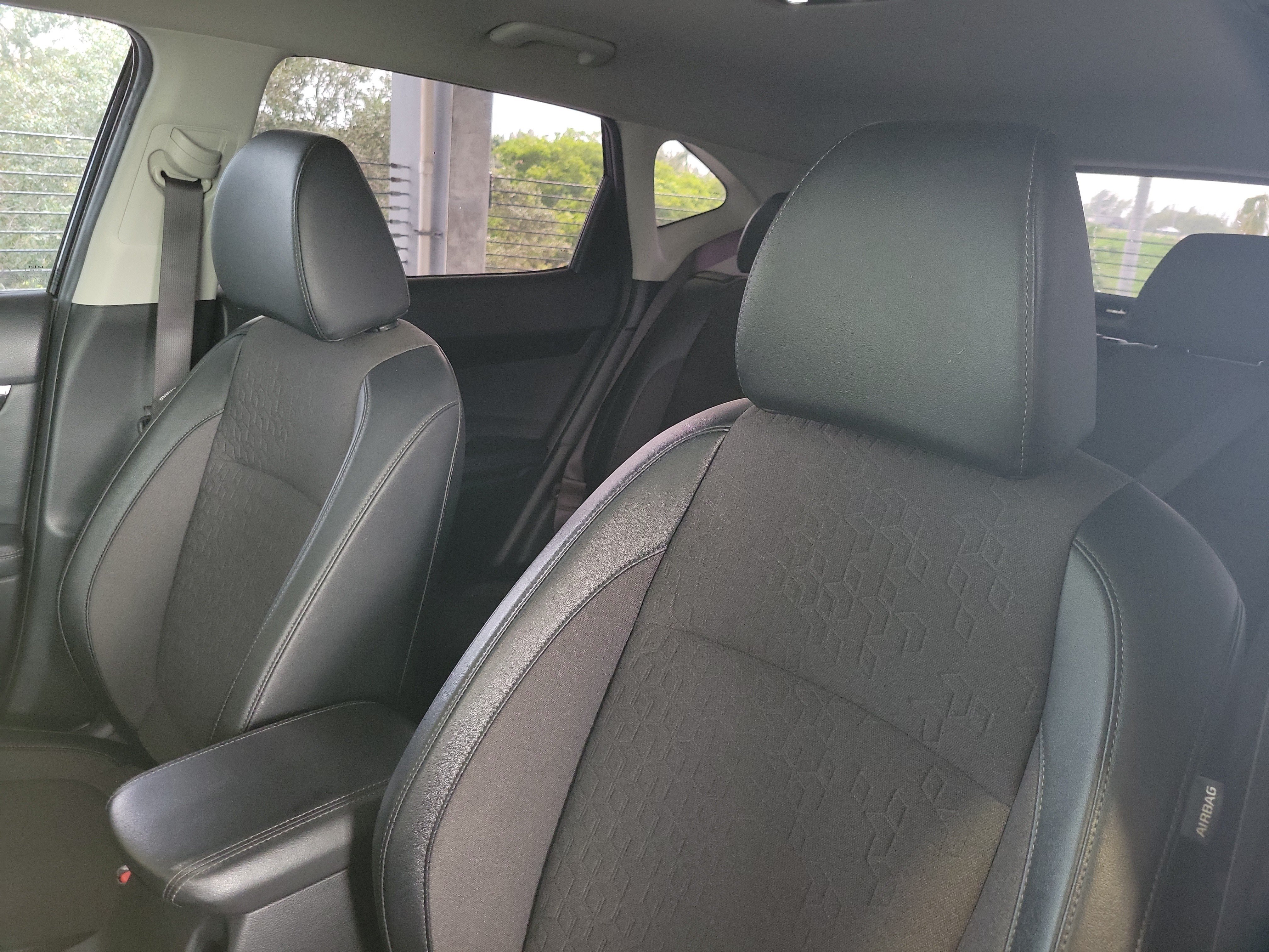Used 2025 Kia Seltos S FWD image 19