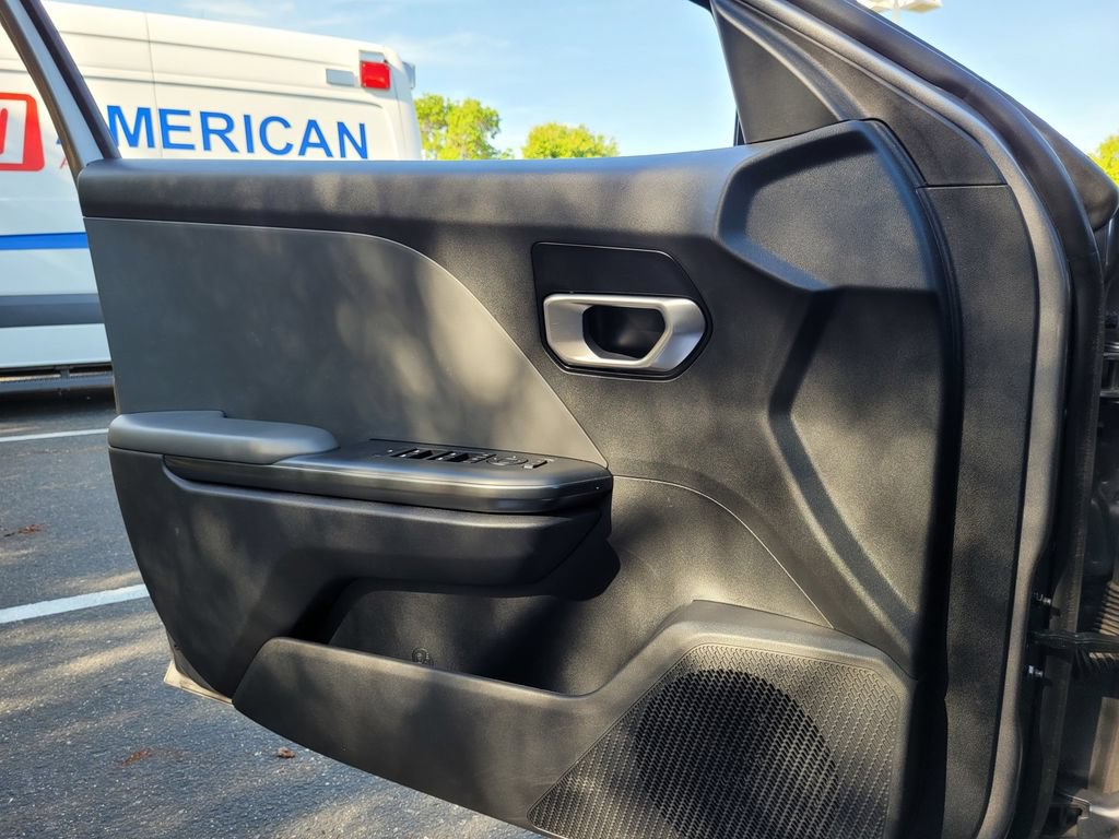 Used 2025 Kia K4 FWD image 25