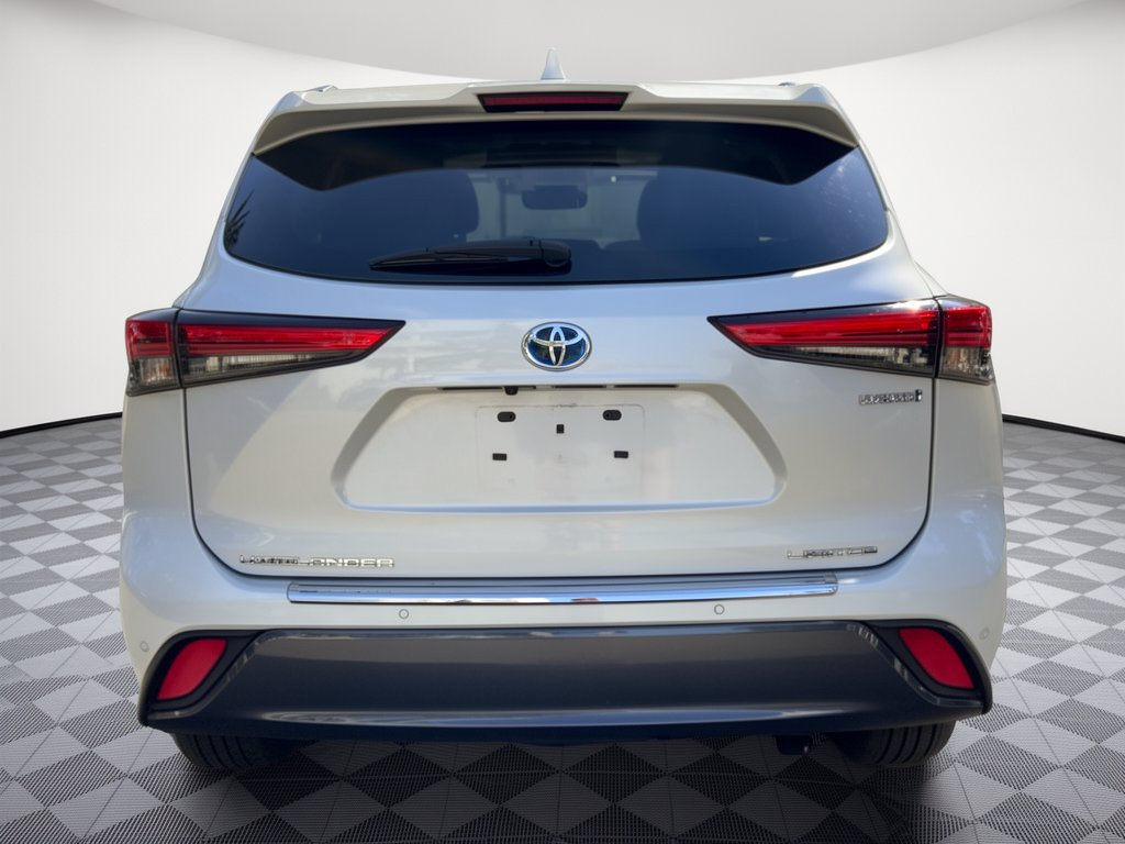 Used 2022 Toyota Highlander Limited AWD/4WD image 11