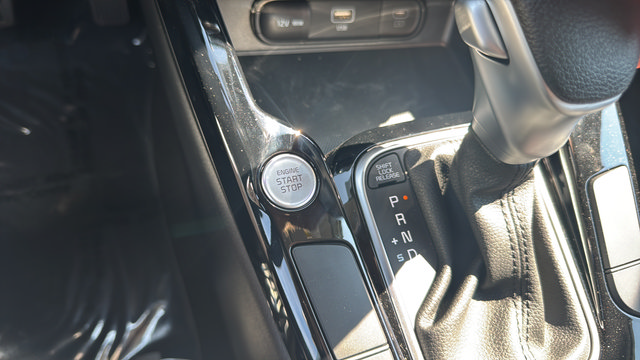 Certified 2025 Kia Soul S FWD image 23