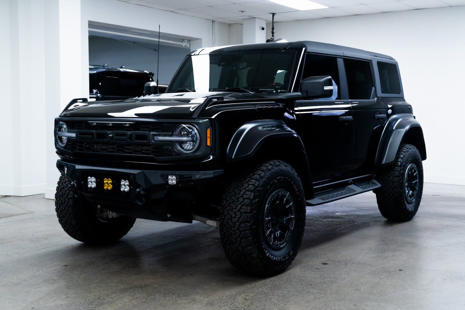 Used 2024 Ford Bronco Raptor image 3