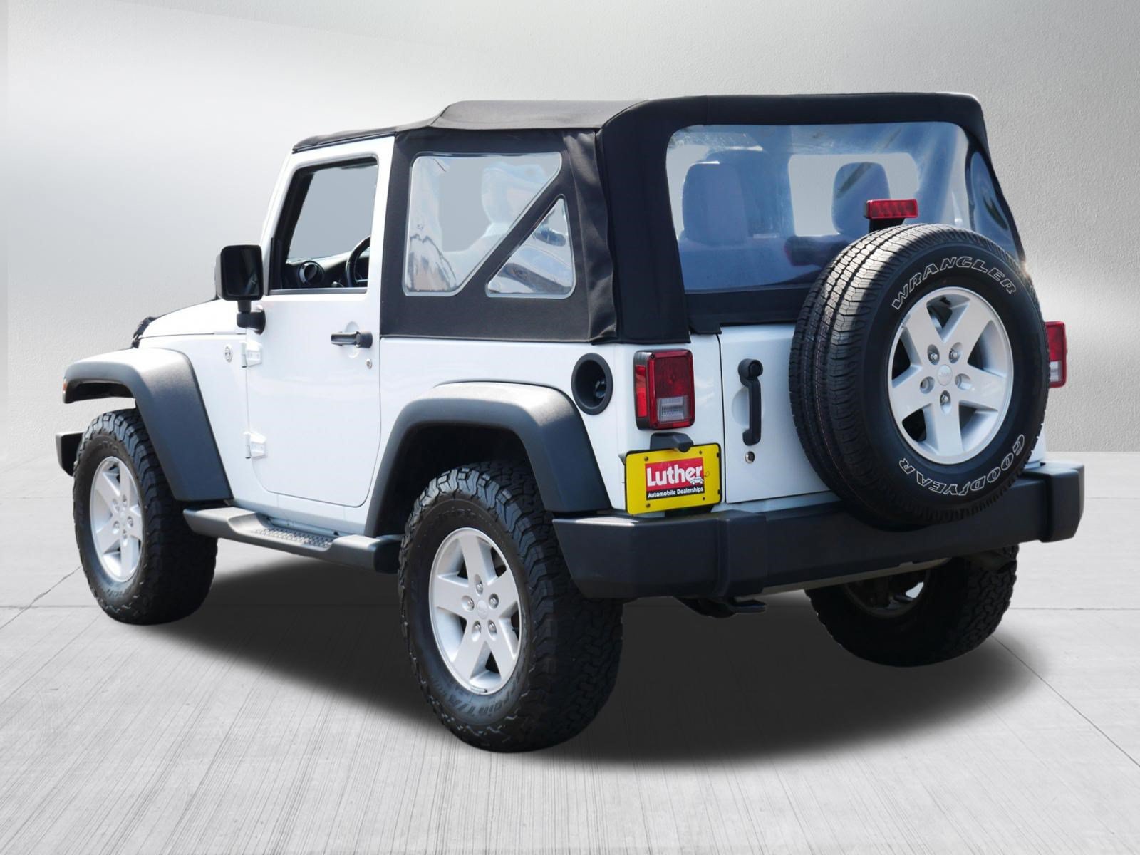 Used 2015 Jeep Wrangler Sport w/ Quick Order Package 24S AWD/4WD image 5