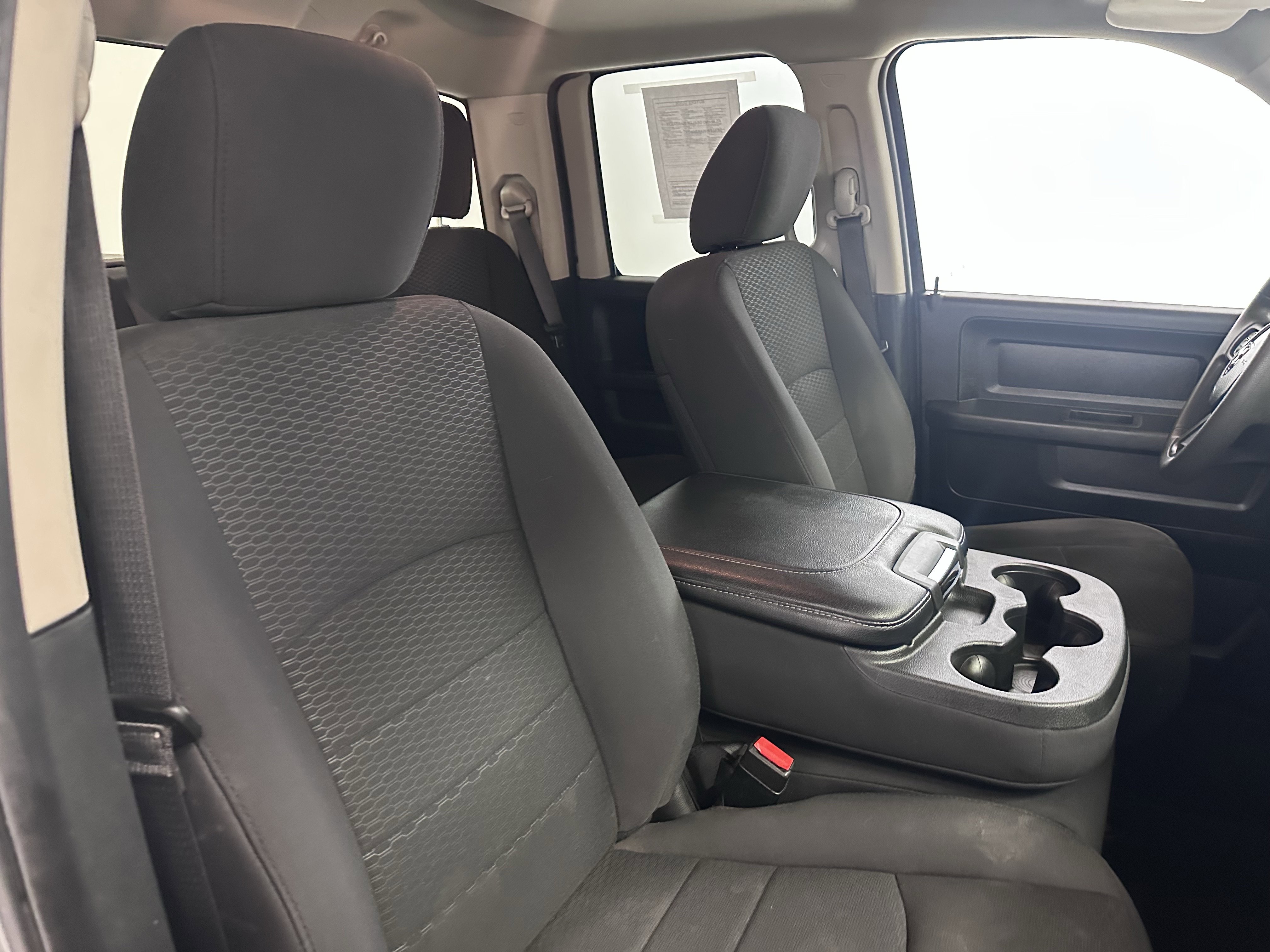 Used 2019 RAM 1500 Express image 31
